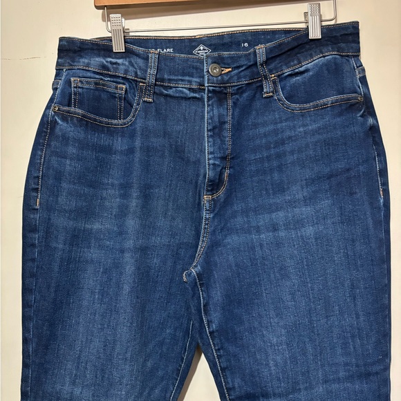 Jeans - Picture 2 of 6